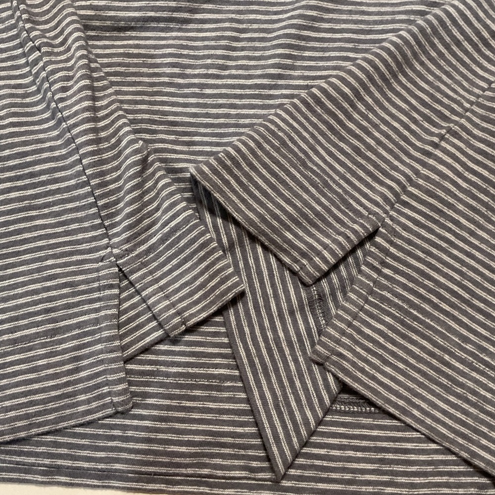 Johnnie O Hangin’ Out Men’s Pullover Gray Striped Quarter Zip - Picture 9 of 11